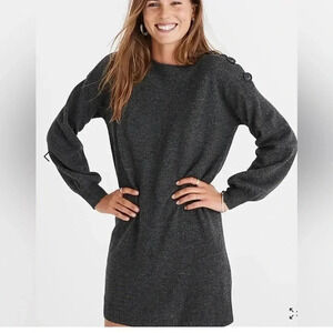Madewell Boatneck Button-Shoulder Sweater-Dressstyle
J9302 merino wool small